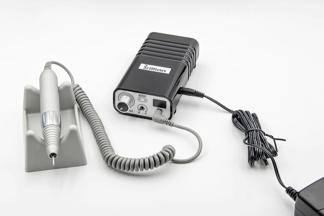 STRONG B200/H325 ar akumulatoru (Melns) (30 000 apgr./min.)