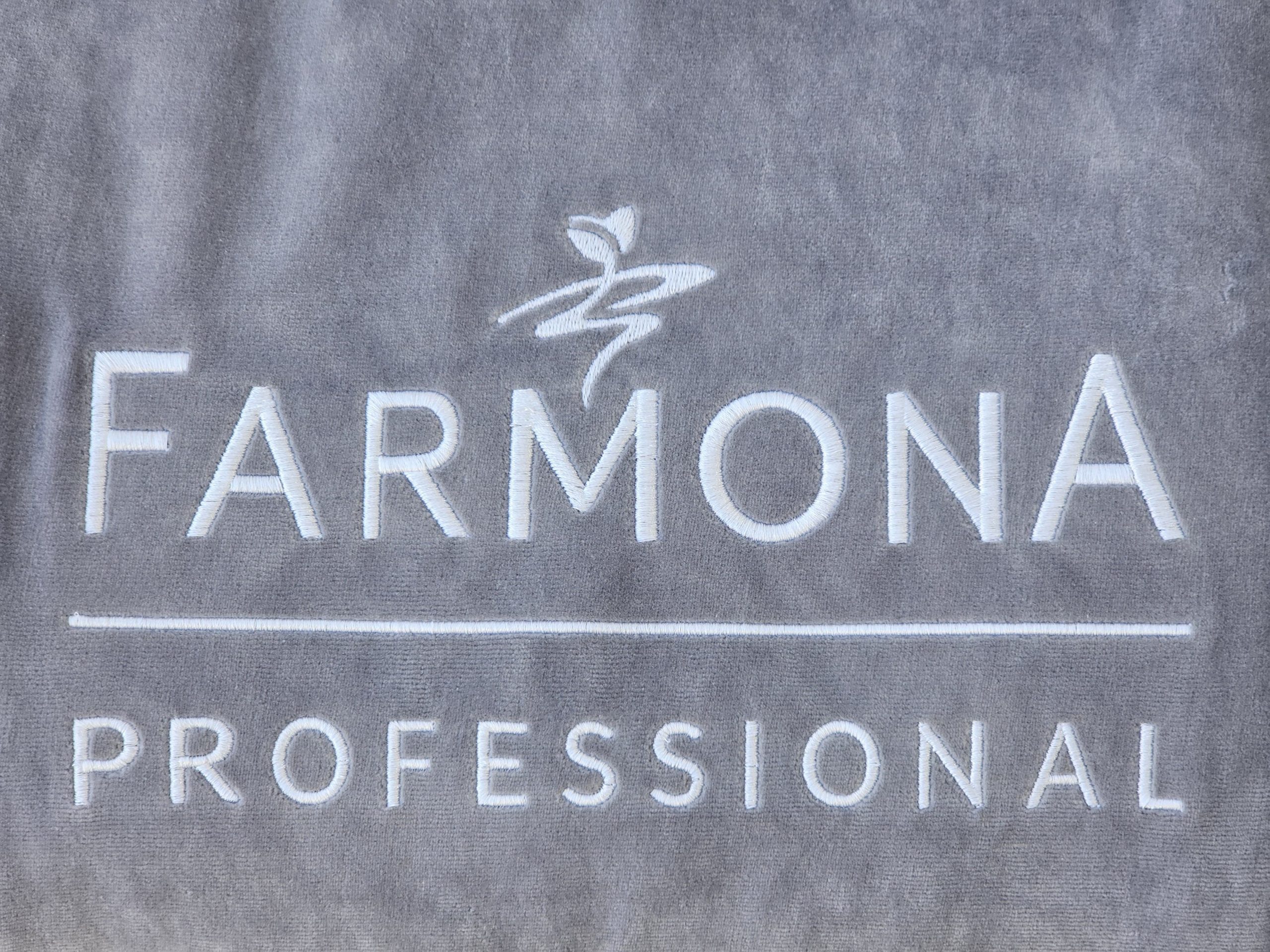 Farmona pārvalks kušetei ar gumiju, pēlēks