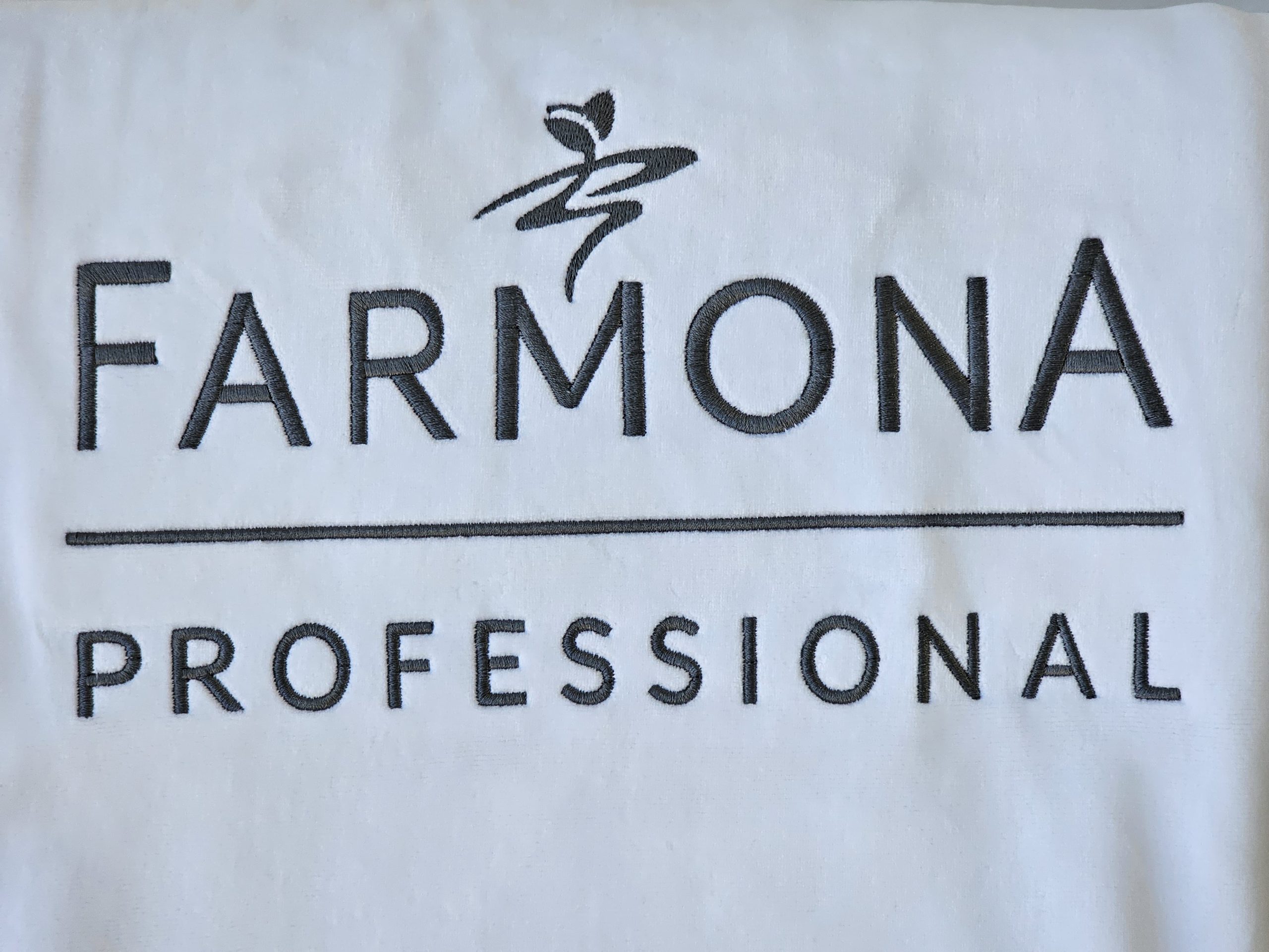 Farmona pārvalks kušetei ar gumiju, balts